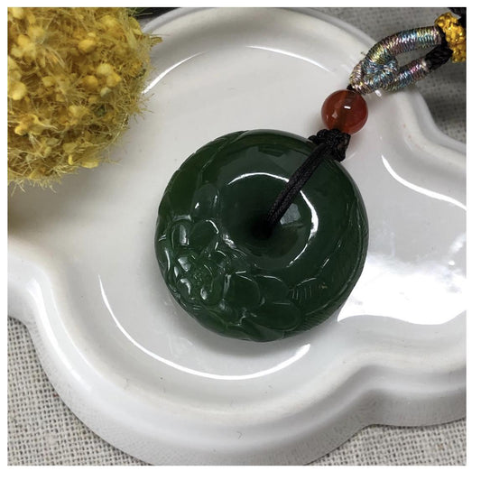 28.2mm Glossy Green Jade Carved Flower Translucent Donut Pendant
